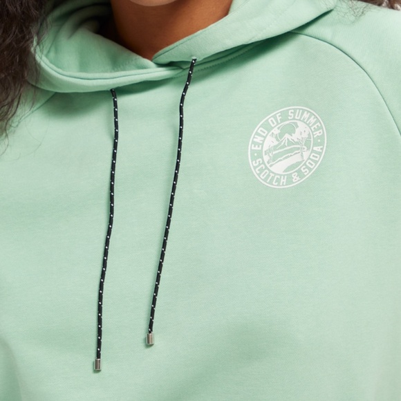 Scotch and soda Relaxed Fit Raglan Cropped Hoodie - Picture 12 of 14